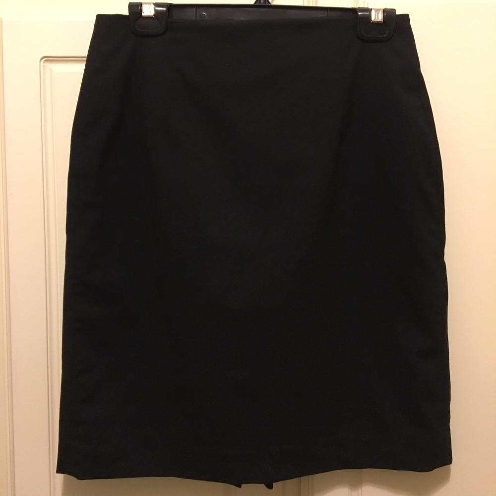 Banana Republic Skirt - Black